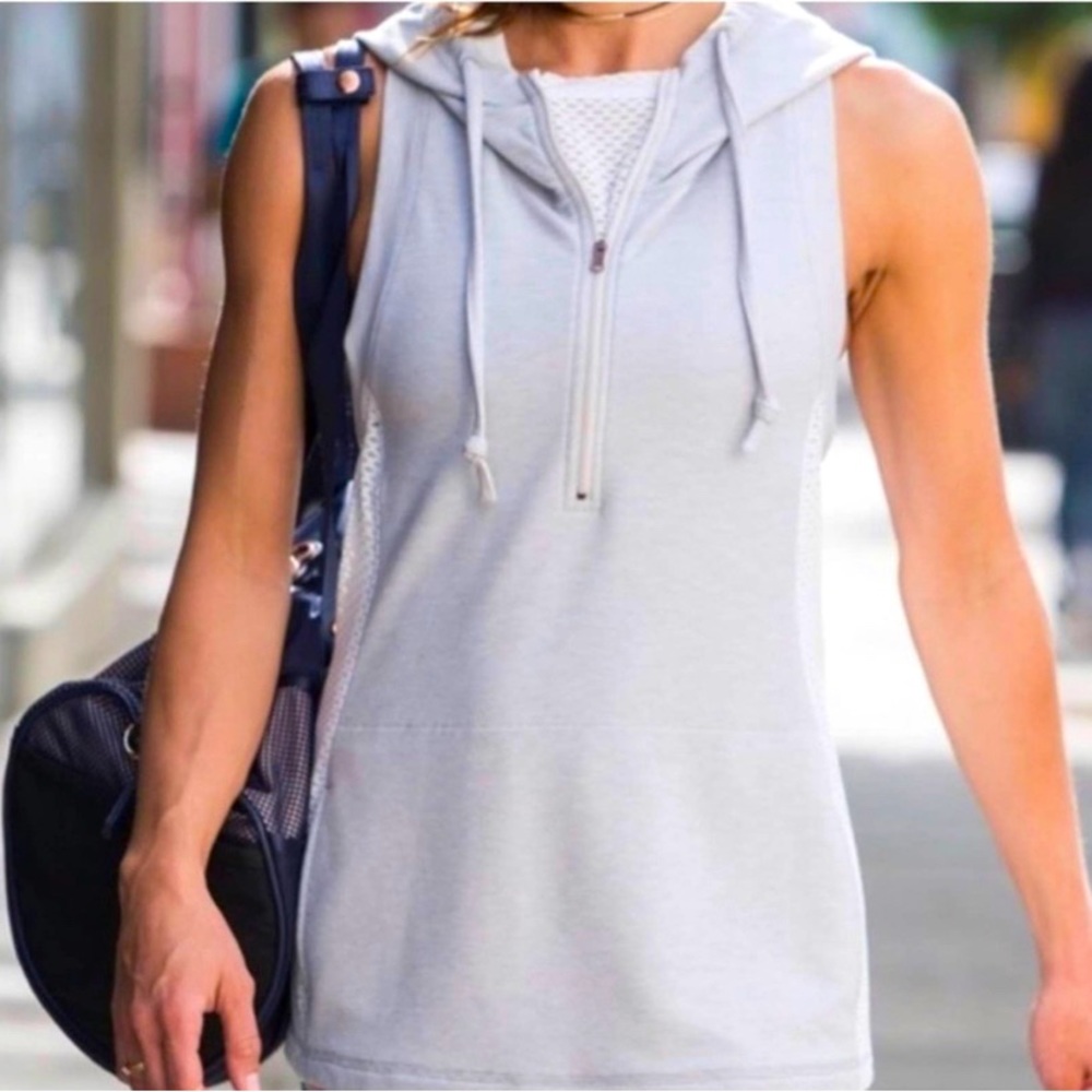 Super Cute Athletic Hoodie Tank☀️NEW☀️